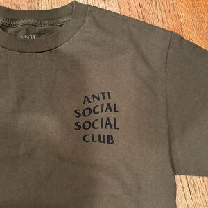 ANTI SOCIAL SOCIAL CLUB SHORT SLEEVED T SHIRT M